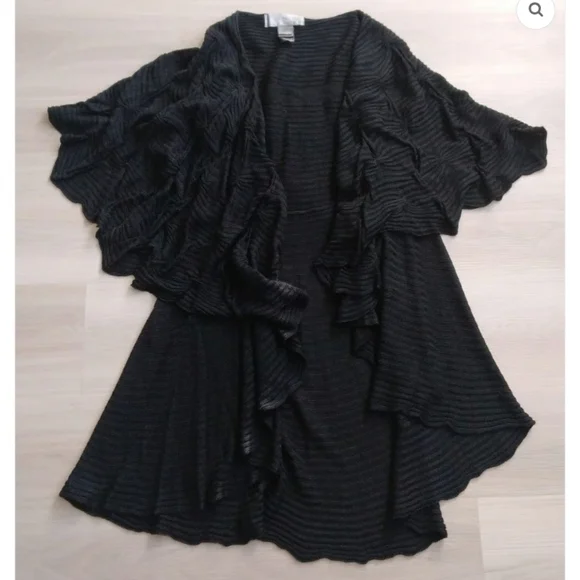 Pepa Pombo Capelet One Size Duster Luxury Knit Sleeveless One Size Pintuck Witch Cardigans